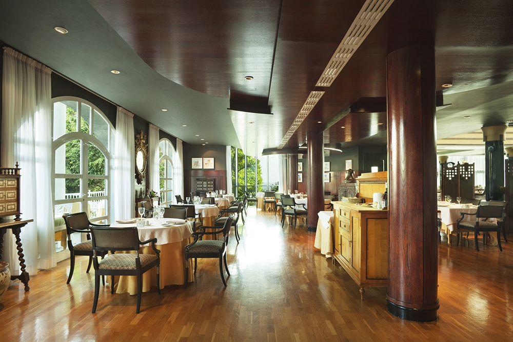 Adrián Jardines De Nivaria Hotel